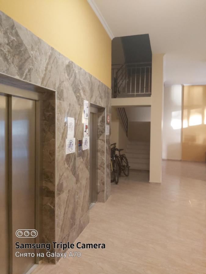 Квартира У Моря С Двумя Балконами Batumi Exterior photo